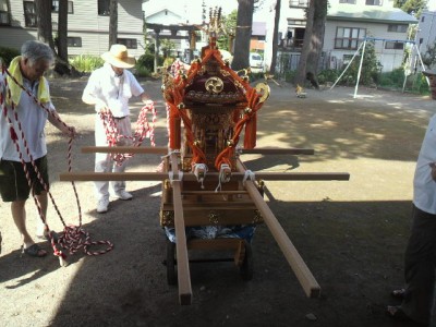 村の神輿