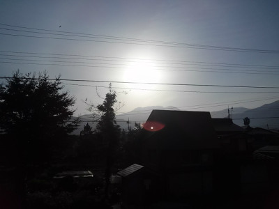 朝の太陽